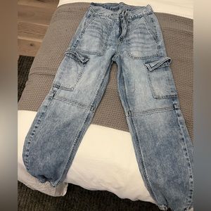 American eagle cargo jeans size 00